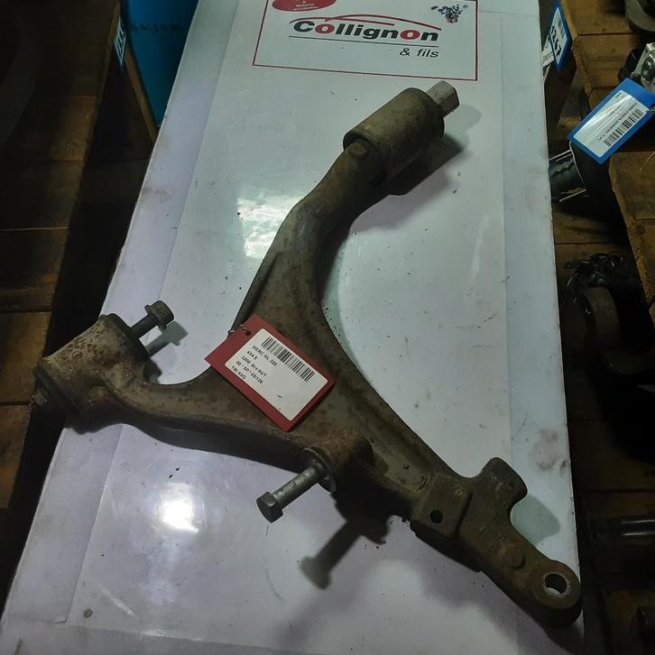 BRAS DE SUSPENSION AVANT GAUCHE (TRIANGLE) ML I (163), Autos : Pièces & Accessoires, Suspension & Châssis, Mercedes-Benz, Utilisé