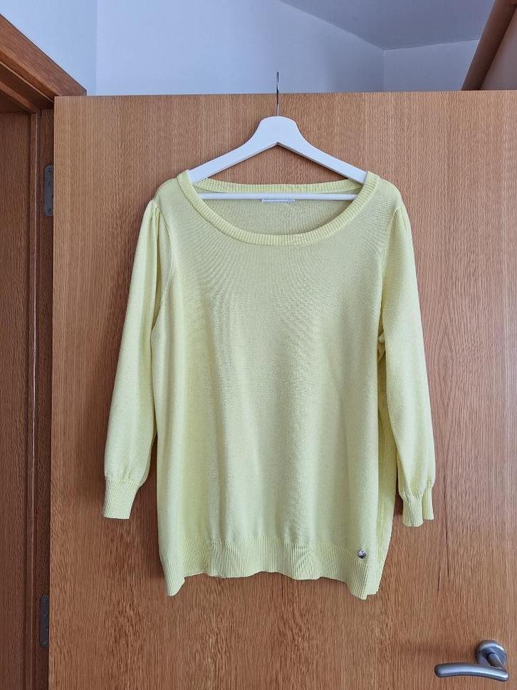 Prachtig geel truitje van Xandres Gold (large), Kleding | Dames, Truien en Vesten, Gedragen, Maat 42/44 (L), Geel, Ophalen of Verzenden