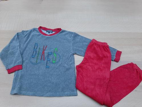 💙 Pyjama outfitter maat 128, Kinderen en Baby's, Kinderkleding | Maat 128, Gebruikt, Jongen, Nacht- of Onderkleding, Ophalen of Verzenden