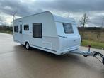 Hymer Eriba Exciting 470 - Queensbed en mover -, 6 tot 7 meter, 1000 - 1250 kg, Particulier, Rondzit