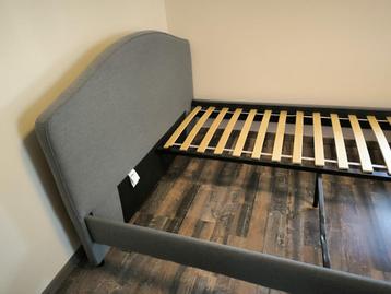 Cadre de Lit Ikea Hauga 140x200 Vissle Gris beschikbaar voor biedingen
