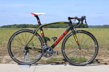 Racefiets beschikbaar voor biedingen