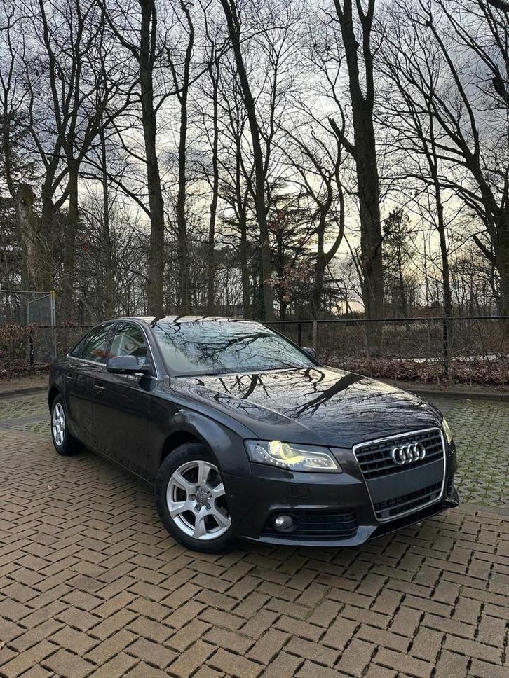 Audi A4 B8 1.8 TFSI/ 79.000km/ Airco/Sensor, Auto's, Audi, Bedrijf, A4, Adaptieve lichten, Adaptive Cruise Control, Airbags, Airconditioning