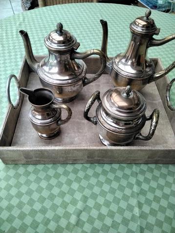 koffie en thee set ensemble verzilverd en deels  verkoperd  beschikbaar voor biedingen