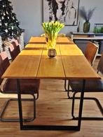 Table en bois massif avec pied en metal, Maison & Meubles, Comme neuf, Enlèvement ou Envoi