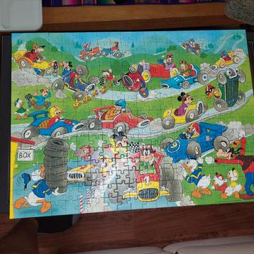 Puzzle van Ravensburger Walt Disney  beschikbaar voor biedingen