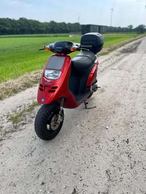Piaggo typhoon, Fietsen en Brommers, Scooters | Vespa, Zo goed als nieuw, Overige modellen, Tweetakt, Ophalen
