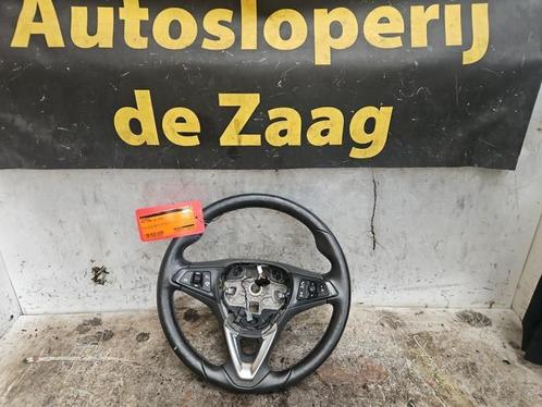 Volant d'un Opel Corsa, Autos : Pièces & Accessoires, Commande, Opel, Utilisé, 3 mois de garantie, Enlèvement ou Envoi