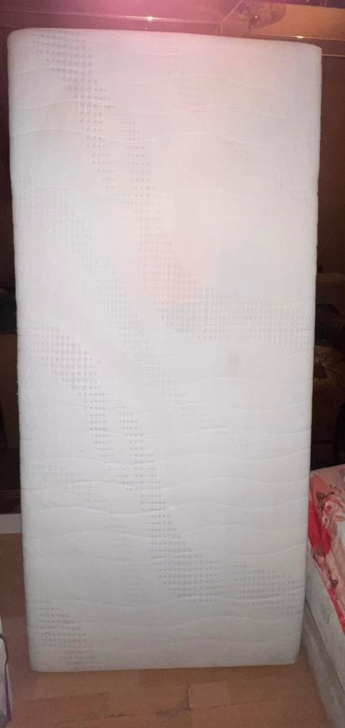 Matelas 1 personne 200x90cm, Huis en Inrichting, Slaapkamer | Matrassen en Bedbodems, Zo goed als nieuw, Matras, 90 cm, Ophalen