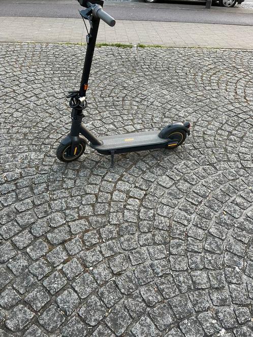 Ninebot G30 gen2, Fietsen en Brommers, Steps, Zo goed als nieuw, Ophalen