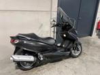 Suzuki Burgman UH 125 in heel nette staat met toerscherm, Motoren, Scooter, Bedrijf, 125 cc, 11 kW of minder