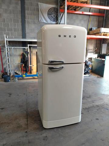 smeg koel en vrieskast, Elektronische apparatuur, Ophalen, Zo goed als nieuw, Met vriesvak