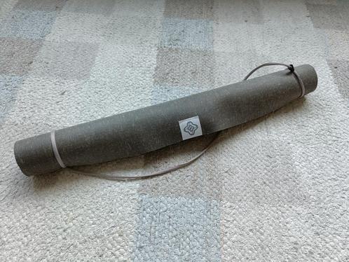 YOGA travel mat (zo goed als nieuw!), Sport en Fitness, Yoga en Pilates, Zo goed als nieuw, Yogamat, Ophalen of Verzenden