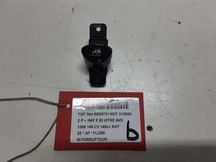 SCHAKELAAR Abarth 500 / 595 / 695 (01-2008/-) (07356294040), Auto-onderdelen, Dashboard en Schakelaars, Overige automerken, Gebruikt