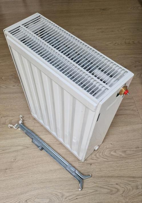 Imperial TYPE33 radiator (1261w) +hulpstukken. h=50, l=40, p, Doe-het-zelf en Bouw, Verwarming en Radiatoren, Gebruikt, Radiator