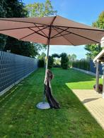 Grote parasol met zware voet en beschermhoes, Tuin en Terras, Ophalen, Gebruikt, 3 tot 4 meter, Stokparasol