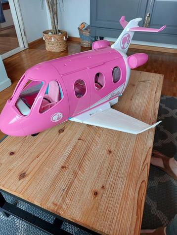 Avion barbie rose disponible aux enchères