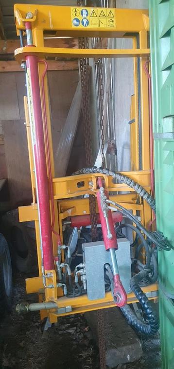 Fourche à palettes pour tracteur en bon état, Enlèvement