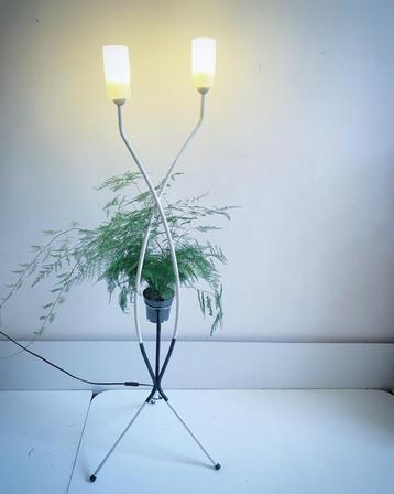 Fifties vloerlamp staanlamp vintage beschikbaar voor biedingen