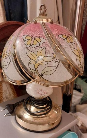 Vintage tafellamp beschikbaar voor biedingen
