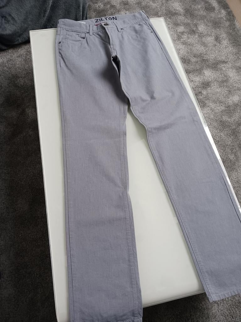 Grijze broek merk Zilton net als nieuw te koop.M 31-36, Kleding | Heren, Broeken en Pantalons, Ophalen, Zo goed als nieuw, Maat 46 (S) of kleiner