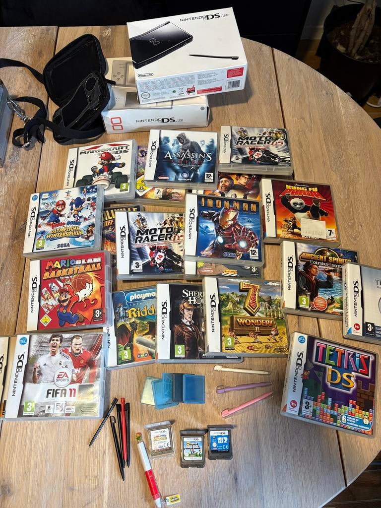 Nintendo DS Lite + doos + 15+ games, Ophalen, DS Lite