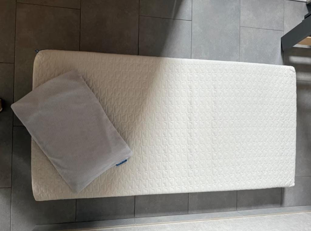Aerosleep matras en kussen, Ophalen, 190 cm of minder, Zo goed als nieuw, Matras