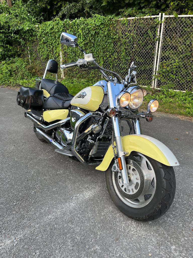 Suzuki VL1500 peu de km bien équipée, Motos, Occasion, Plus de 35 kW, Chopper, 2 cylindres