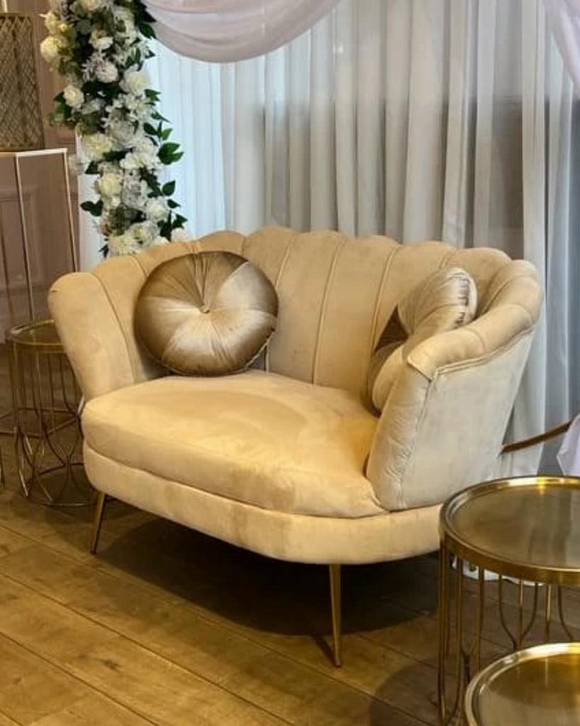 Beige Velvetbankje, Huis en Inrichting, Ophalen, Zo goed als nieuw