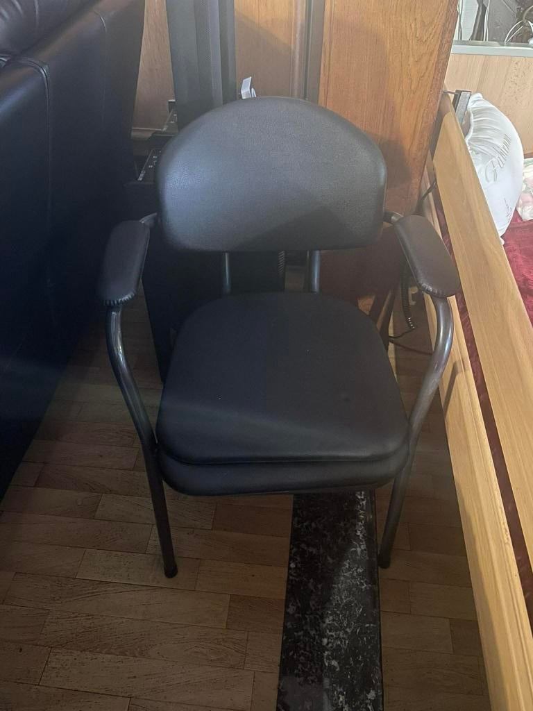 Toiletstoel, Huis en Inrichting, Stoelen, Ophalen