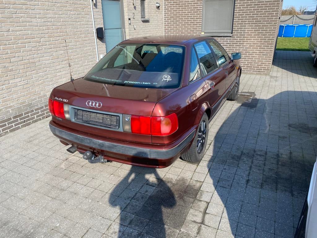 Audi 80 1.6 b 70pk, Autos, Audi, 1250 kg, 700 kg, Boîte manuelle, Autres couleurs
