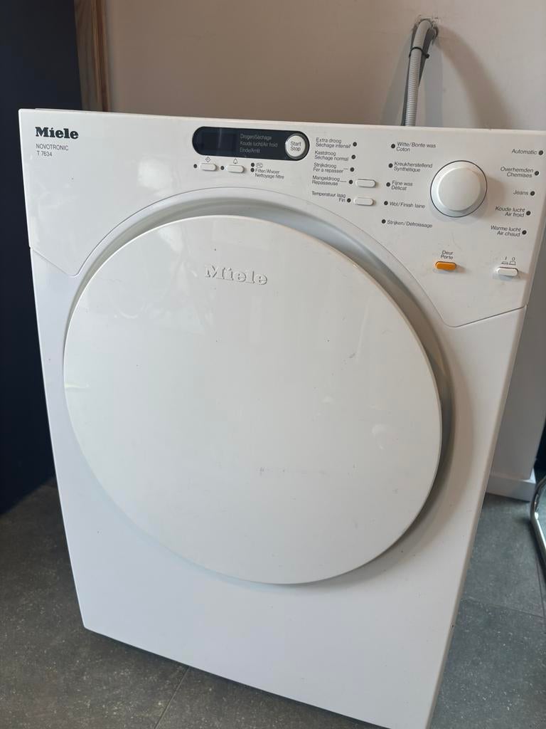 Droogkast Miele Novotronic 100€ & Gratis wasmachine Miele, Elektronische apparatuur, Droogkasten, Ophalen, 6 tot 8 kg, Gebruikt