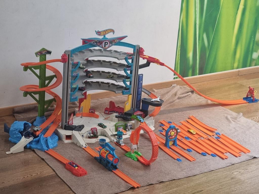 Hot Wheels Ultimate Garage, extra modules, pistes + voitures, Hot Wheels