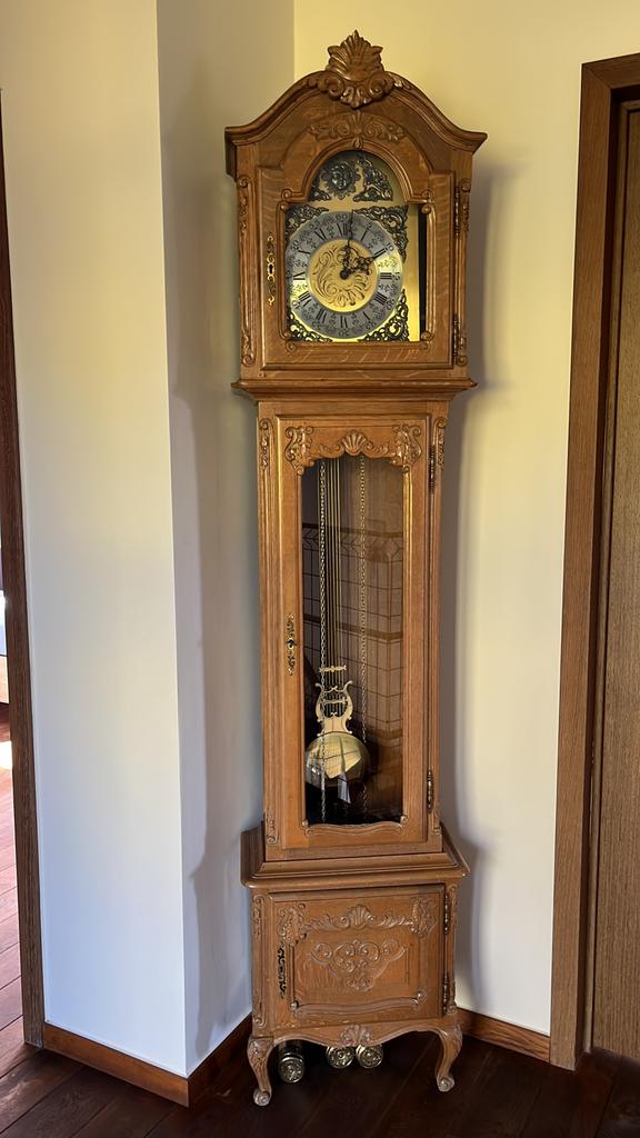 Te restaureren staande klok, Enlèvement