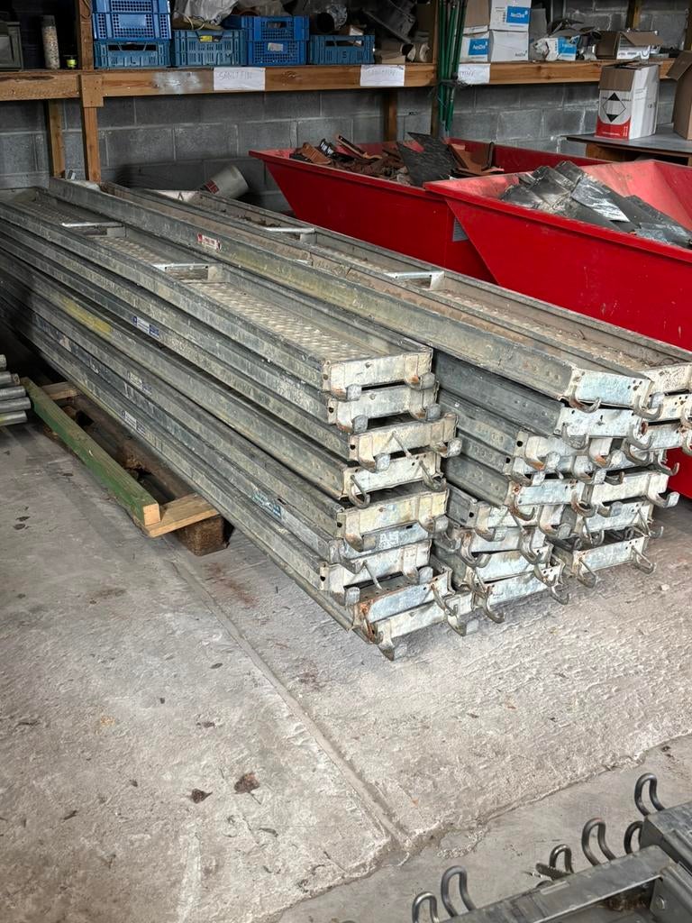 25 Passerelles de 3 metres, Bricolage & Construction, Échafaudages, Enlèvement, Comme neuf