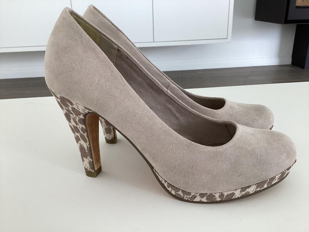 Pumps nieuw maat 39, Pumps, Beige, Nieuw, Ophalen of Verzenden