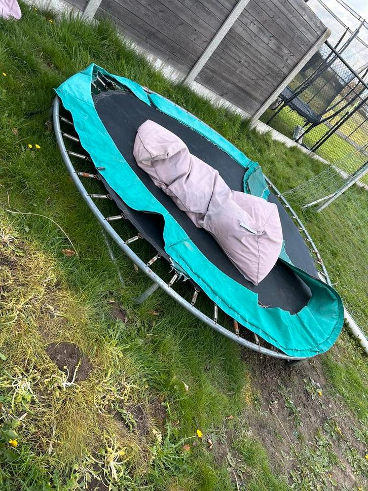 Trampoline oud ijzer, Watersport en Boten, Kano's, Gebruikt, Ophalen