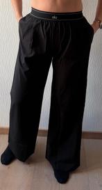 Alo Yoga broek – zwart – luxe sport / yoga broek, Vêtements | Femmes, Vêtements de sport, Alo yoga, Envoi, Taille 42/44 (L), Neuf