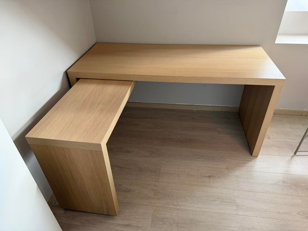 Moderne houten bureau set met uitschuifbaar deel, Huis en Inrichting, Ophalen, Zo goed als nieuw