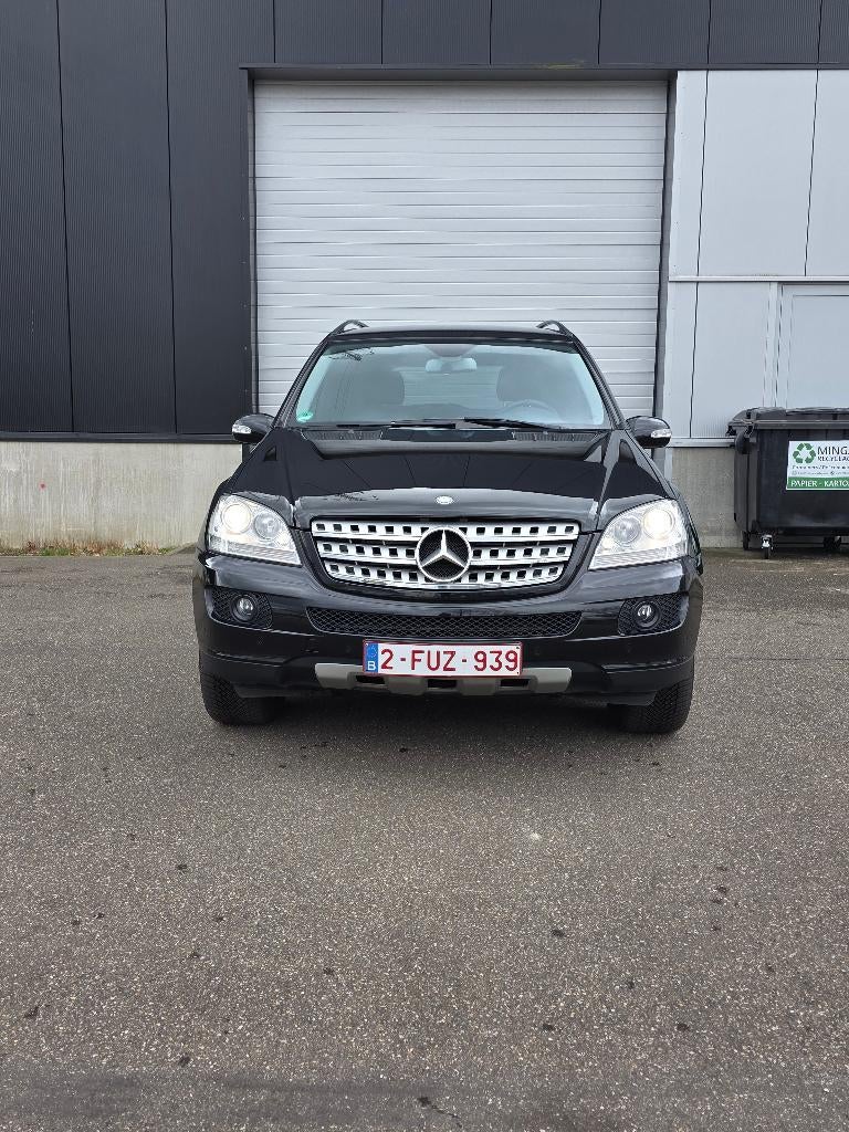 Cargo léger ML 280 4matic 3.0 V6, Autos, Achat, 2987 cm³, Capteur de stationnement, Noir