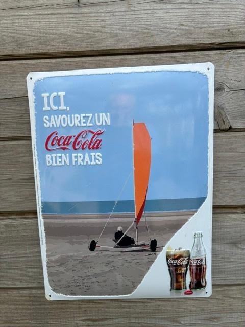 Pancarte en métal léger Coca Cola., Collections, Enlèvement ou Envoi, Utilisé, Panneau publicitaire