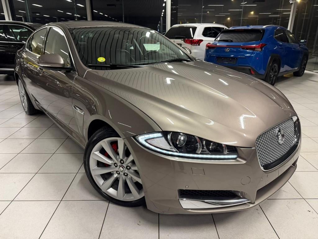 Jaguar XF Automaat 2.2D 140kW Euro 5 Jaar 06/2012, Auto's, Jaguar, Bedrijf, XF, Automatische klimaatregeling, Cruise Control, Elektrische buitenspiegels