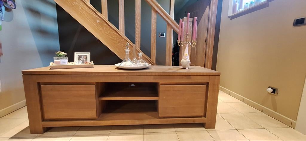 Hardhouten tv kast, Ophalen