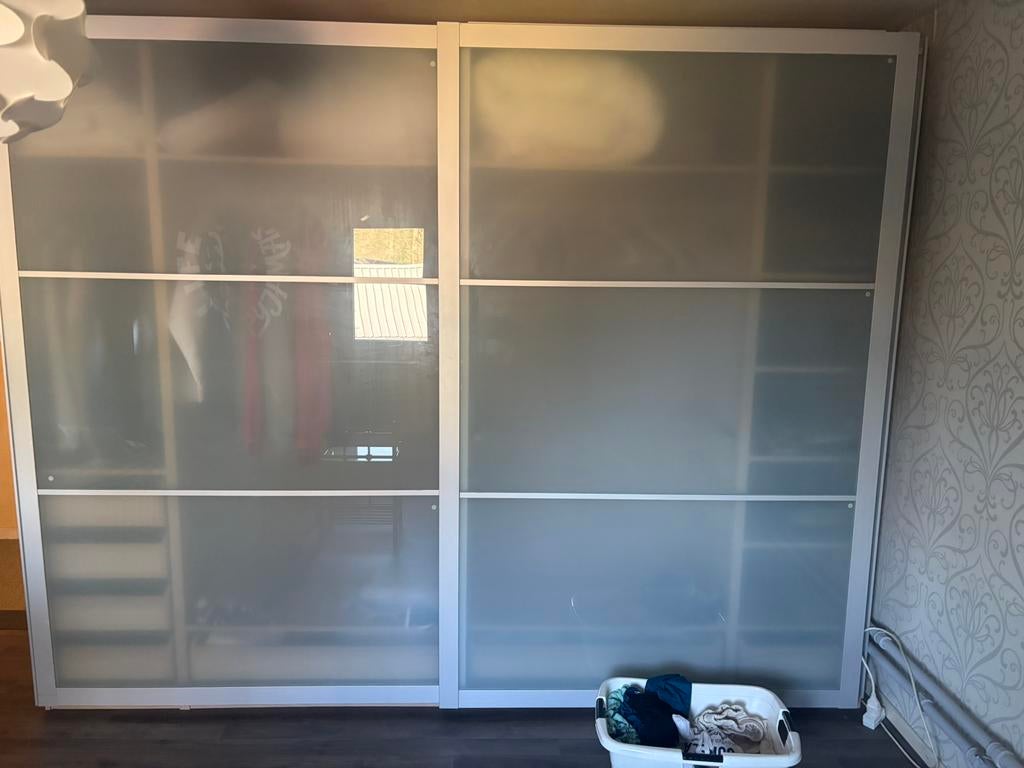 Kleerkast grijs let glas. M 3m op 53 cm, Huis en Inrichting, Ophalen, Zo goed als nieuw, Glas