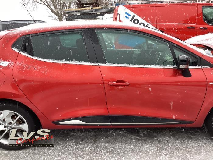 Portière 4portes avant droite d'un Renault Clio, Autos : Pièces & Accessoires, Carrosserie & Tôlerie, Porte, Renault, Utilisé