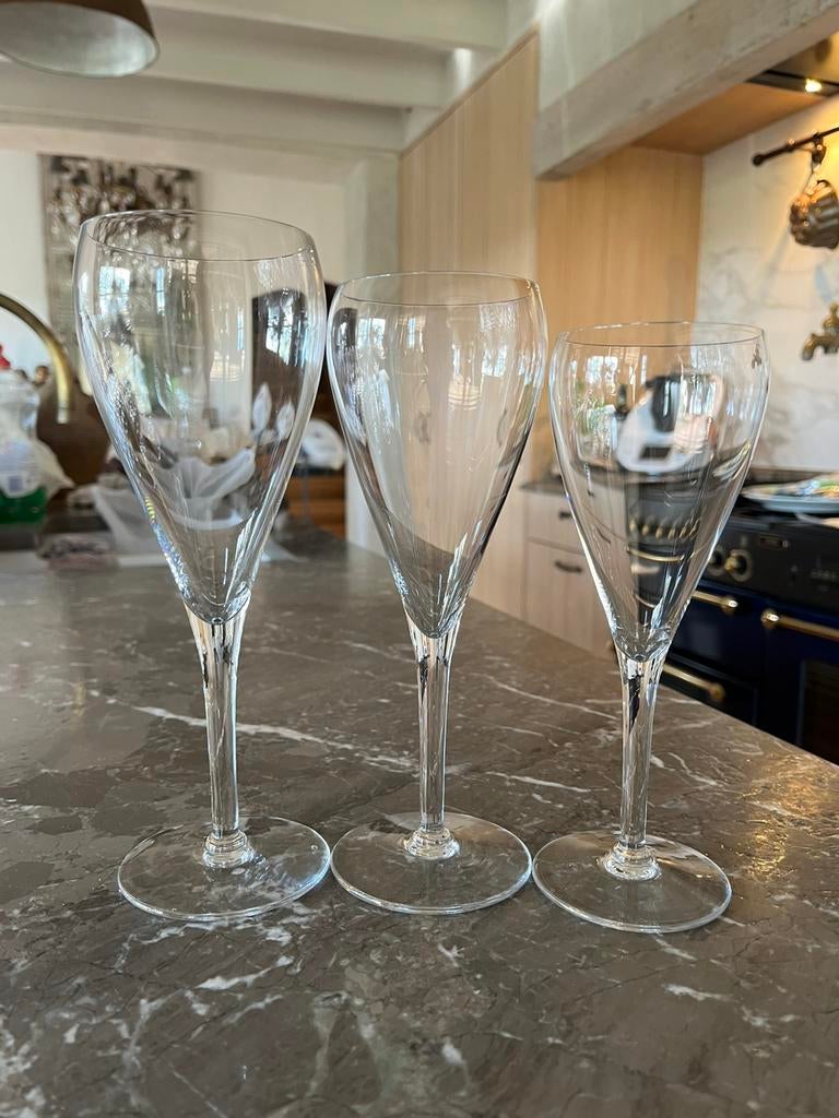 Offre de 34 verres à vin en cristal, Enlèvement, Comme neuf