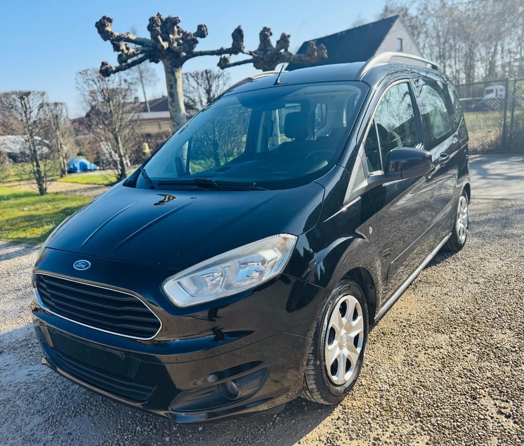 MOOIE FORD TOURNEO COURIER 1.5TDCI AIRCO GEKEURD, Voorwielaandrijving, Euro 5, Zwart, Bedrijf