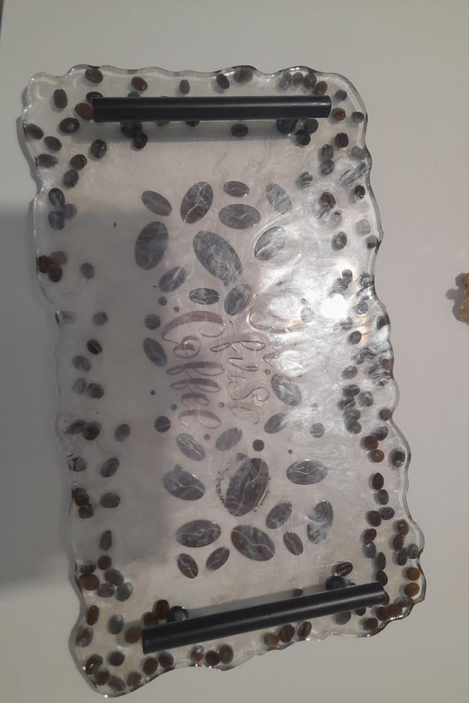 Handgemaakte decoratie in epoxy, Ophalen