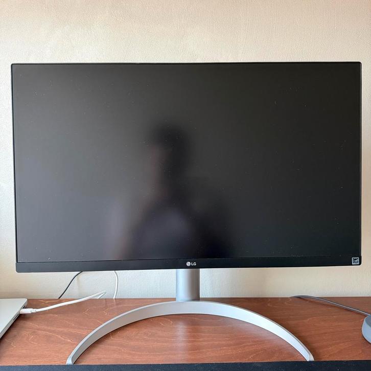 LG 27” 4K monitor, Informatique & Logiciels, Moniteurs, Comme neuf, 60 Hz ou moins, IPS, Ultra HD (4K), Enlèvement