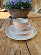 Servies lichtroze, Huis en Inrichting, Ophalen of Verzenden, Zo goed als nieuw, Effen, Porselein